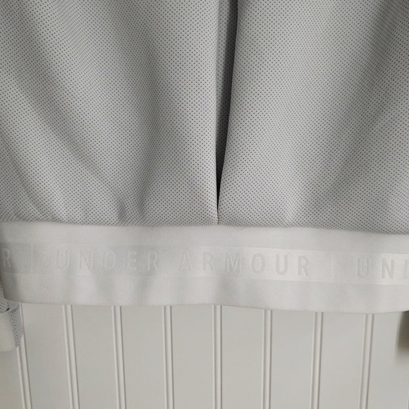 Under Armour Light Gray Zip-Up  Youth Jacket Size Small - Picture 6 of 8